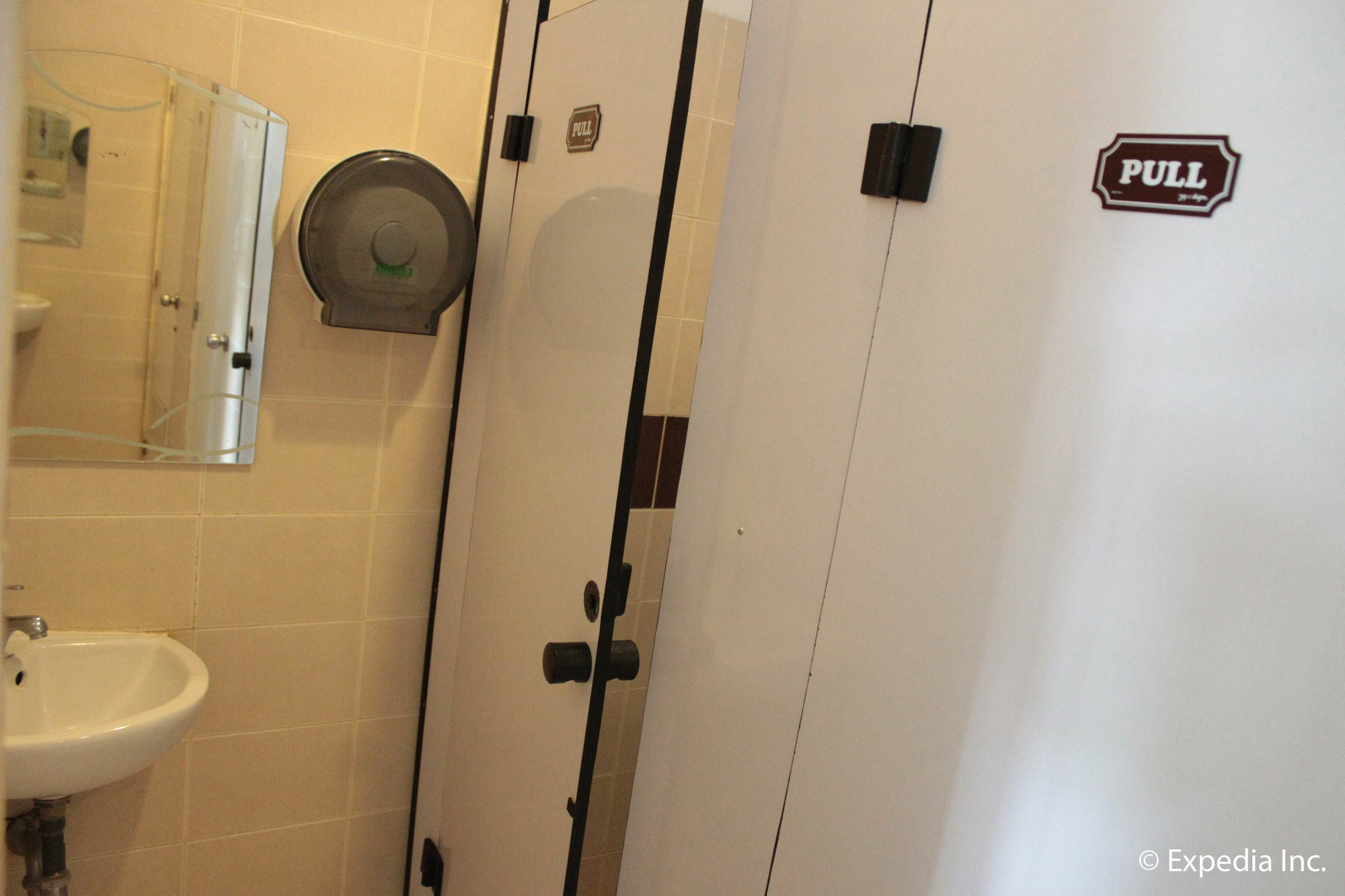 Reddoorz Plus Near Vigan Convention Center Экстерьер фото