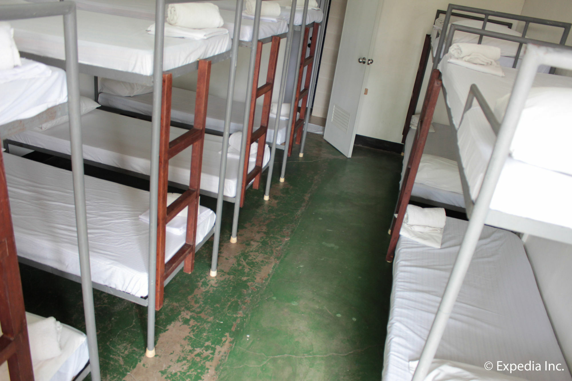 Reddoorz Plus Near Vigan Convention Center Экстерьер фото