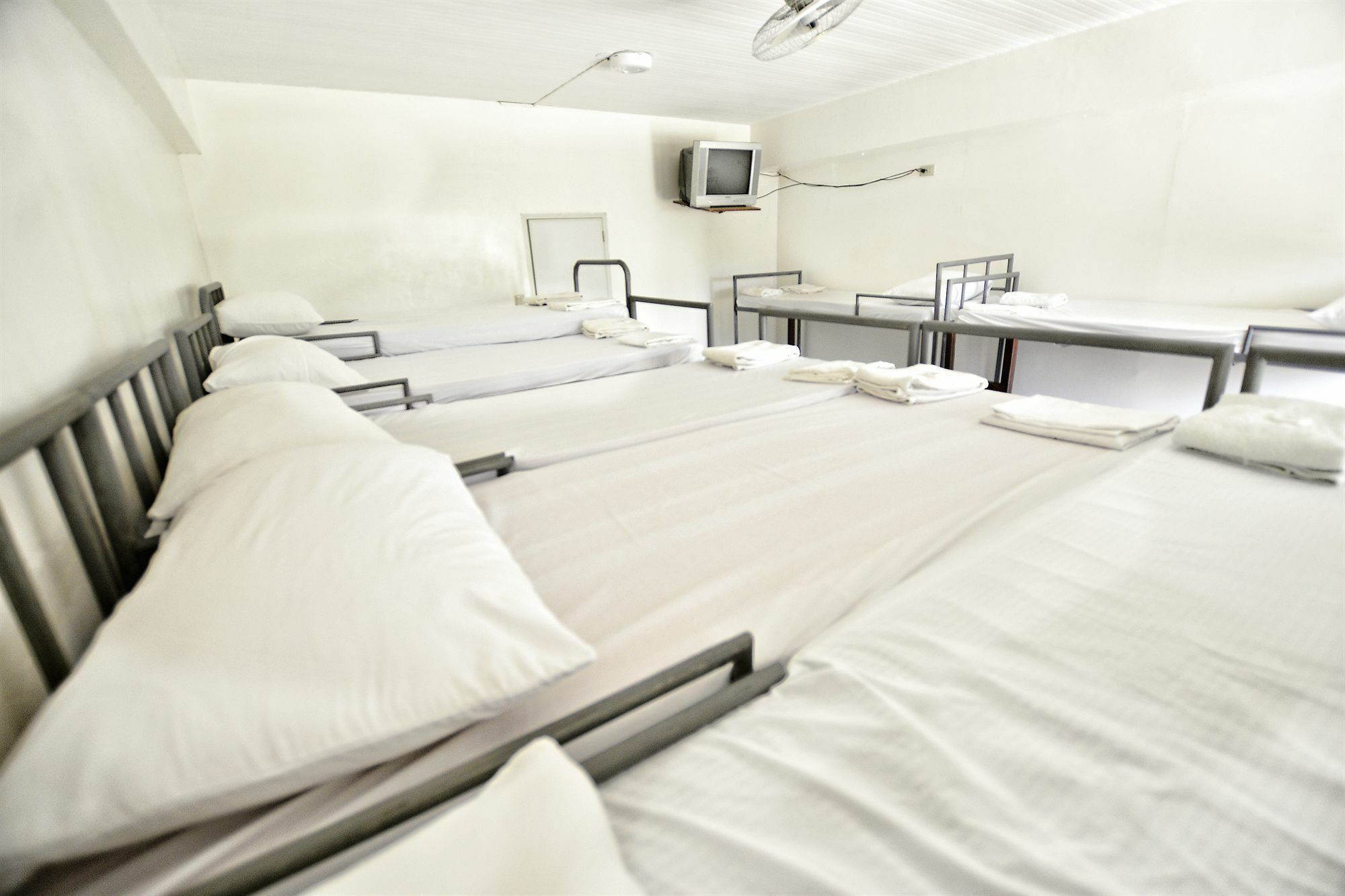 Reddoorz Plus Near Vigan Convention Center Экстерьер фото
