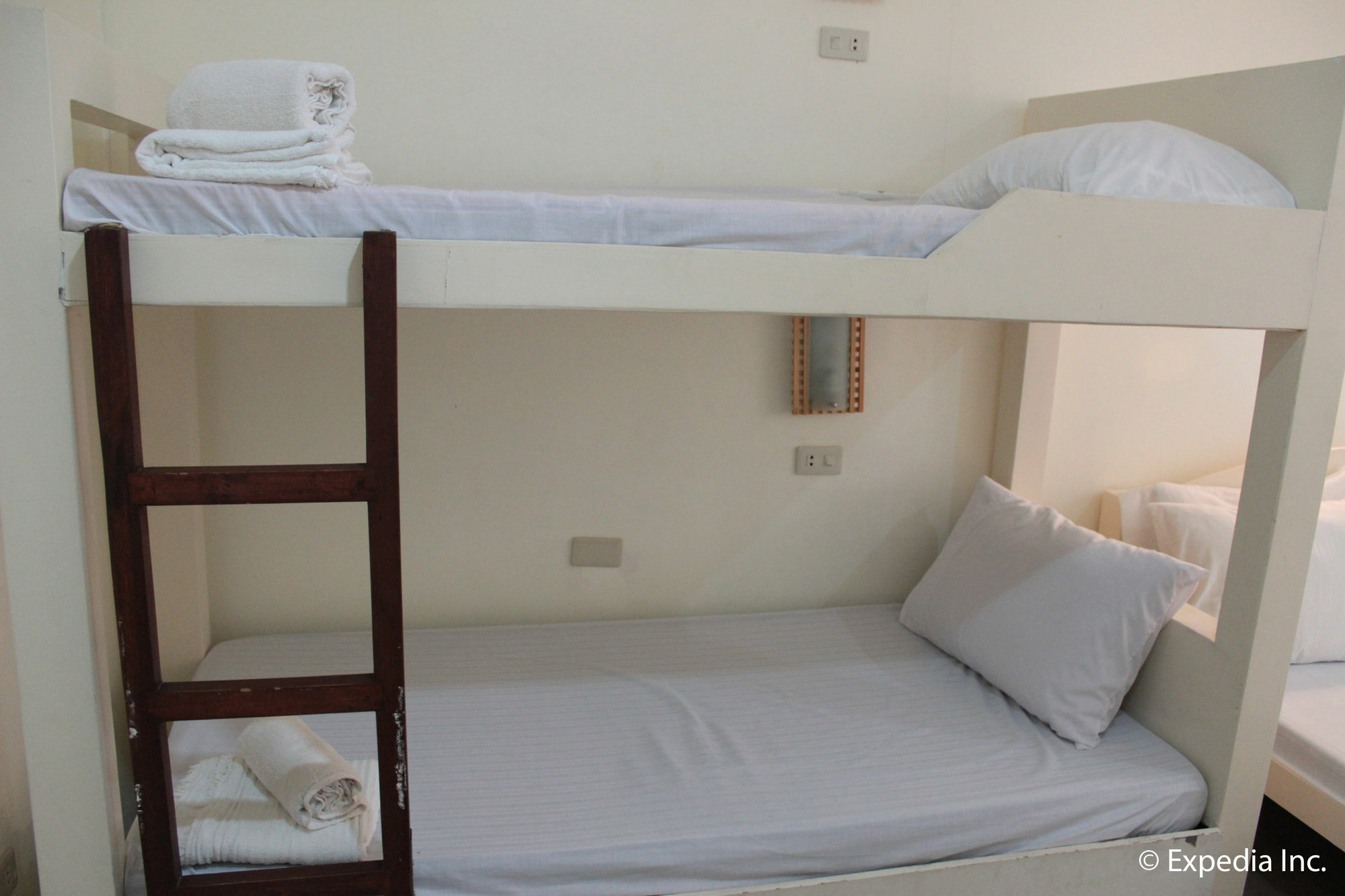 Reddoorz Plus Near Vigan Convention Center Экстерьер фото