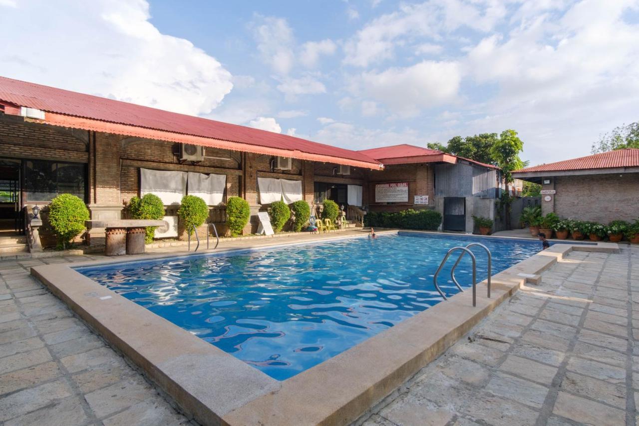 Reddoorz Plus Near Vigan Convention Center Экстерьер фото