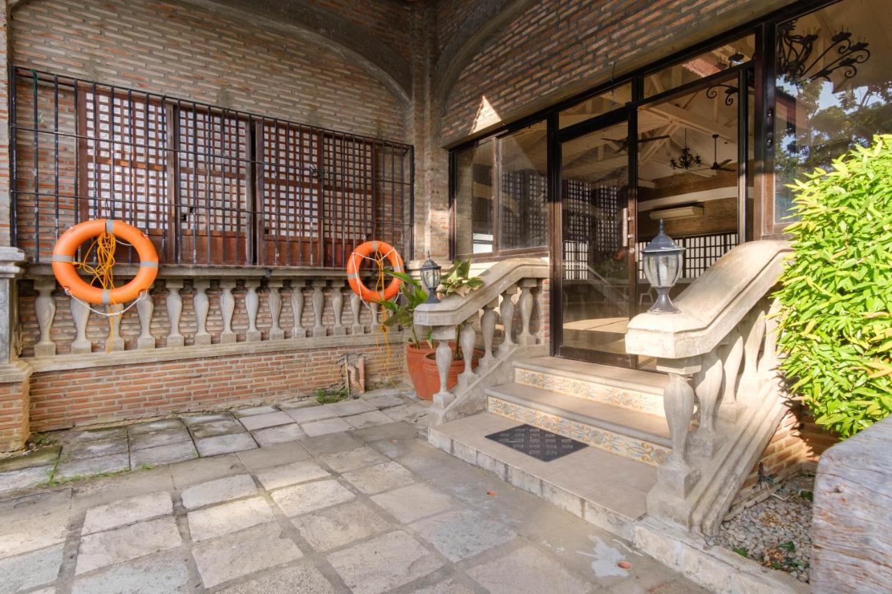 Reddoorz Plus Near Vigan Convention Center Экстерьер фото