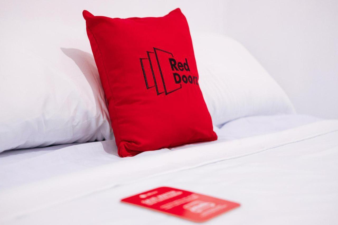 Reddoorz Plus Near Vigan Convention Center Экстерьер фото